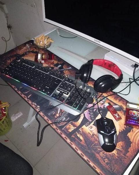 Win10关机键鼠常亮原因及解决方法