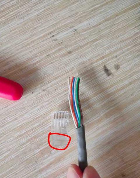 电脑主机插网线不亮灯怎么回事