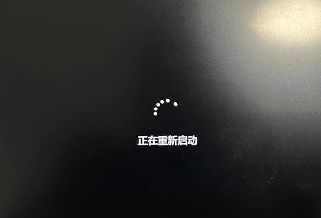 电脑黑屏自动恢复原因解析